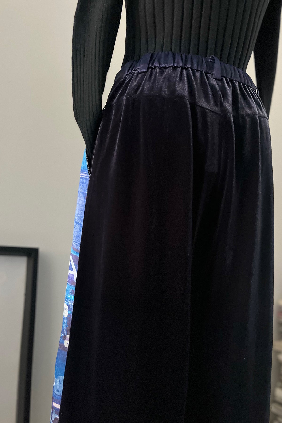 Staff used ナヴィリオキャナルカフェパンツ (ほぼ未使用)