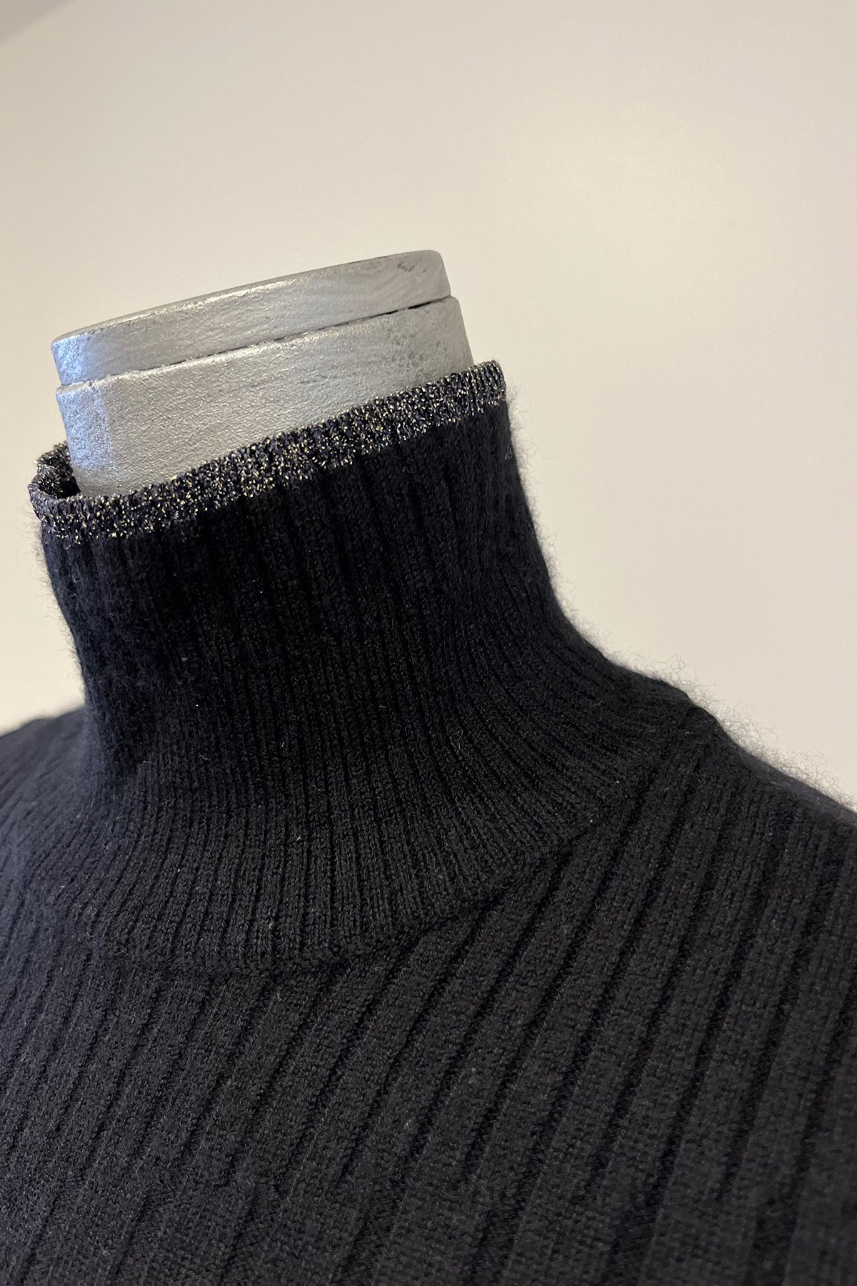 Staff used コンパクトニット