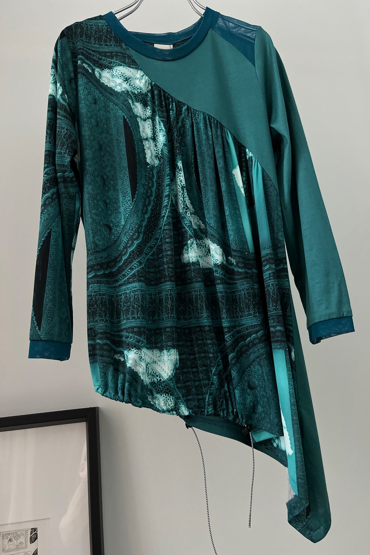 Sample SALE アラベスクアーチプルオーバー