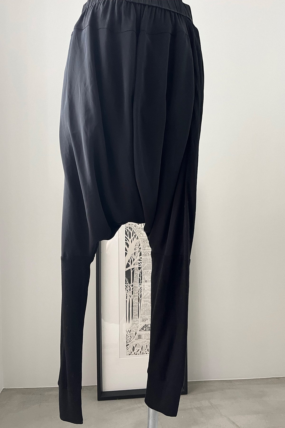 Staff used サルエルパンツ