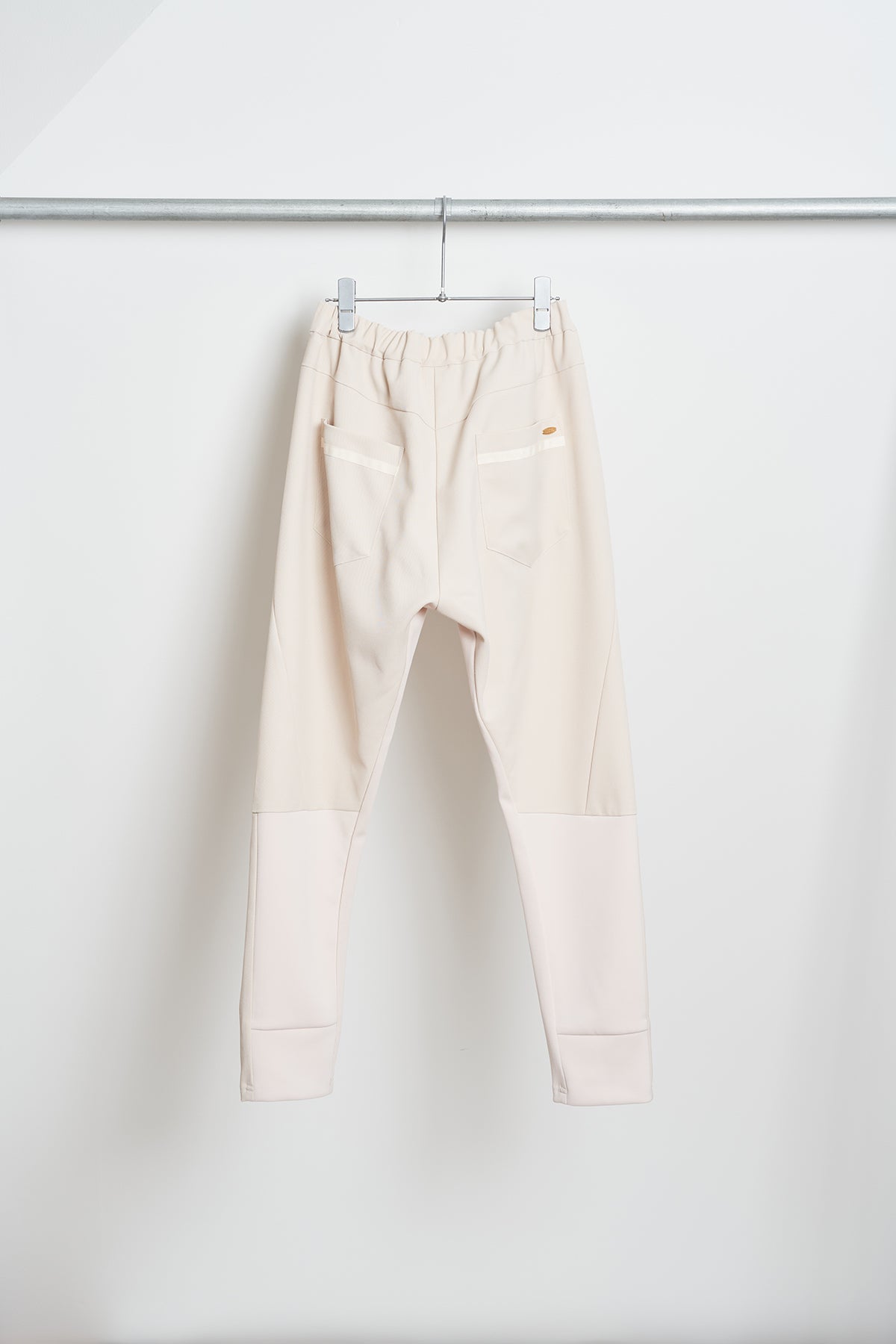 エアロカルゼストレッチパンツ