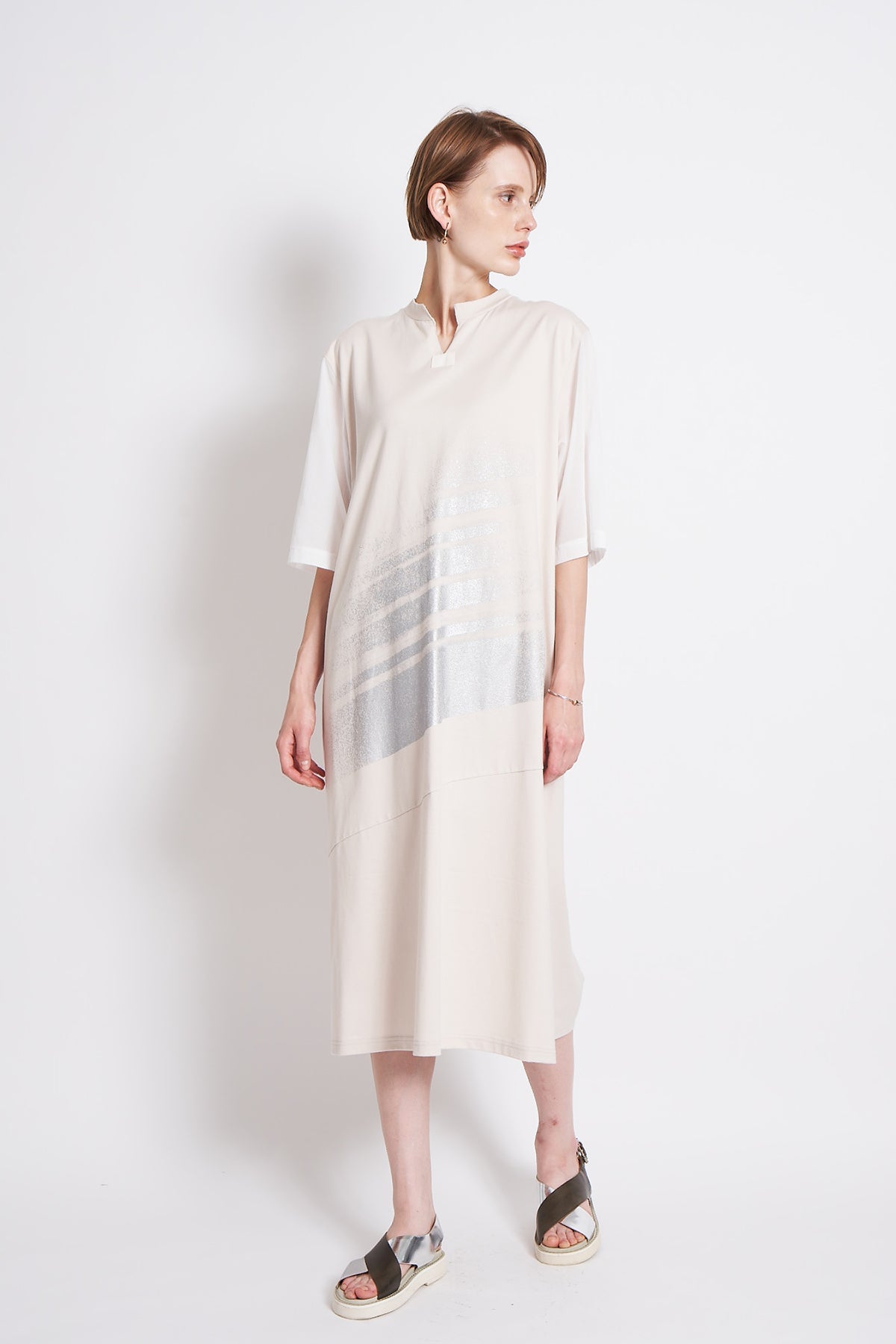 ボーダーぼかし箔プリントワンピース