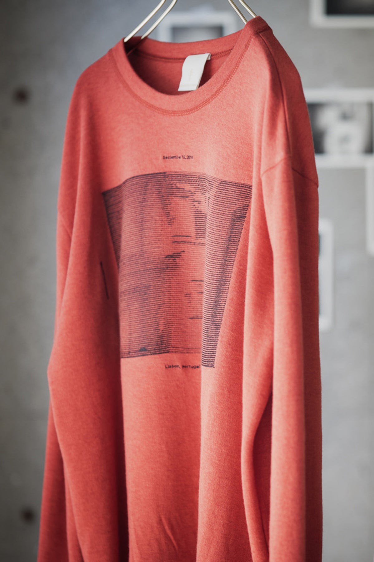 【ジェンダーレス】レディ刺繍の長袖カットソー