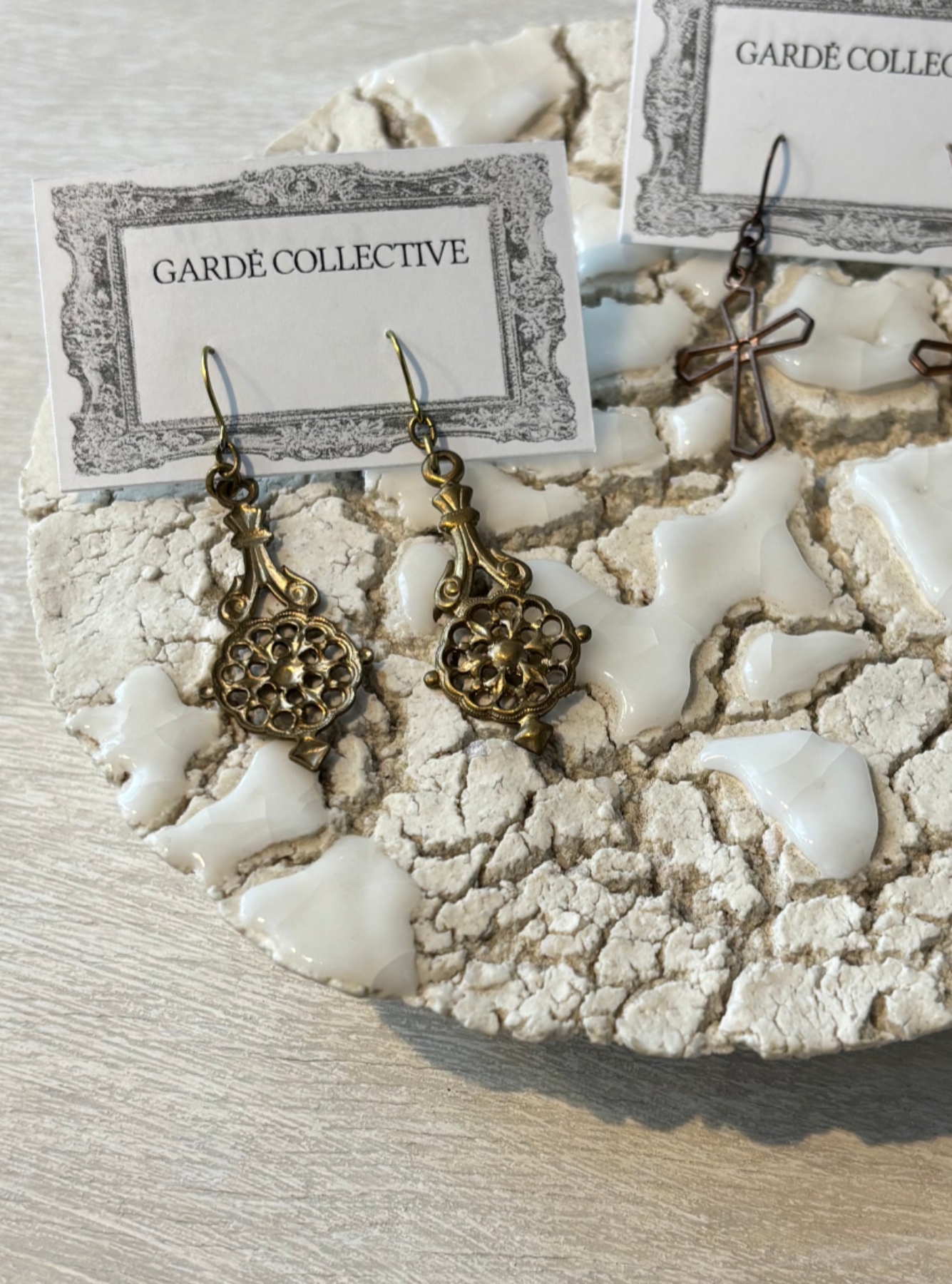 Sample SALE アンティーク調ピアス