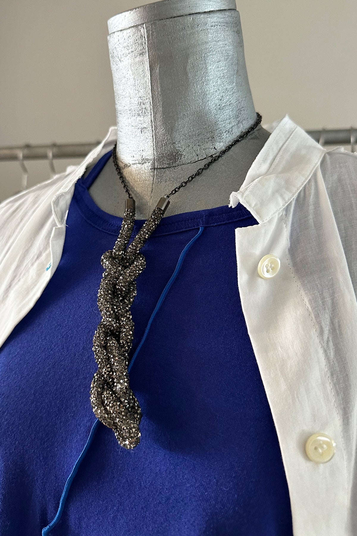 Sample SALE ダイヤカットパーツねじりネックレス