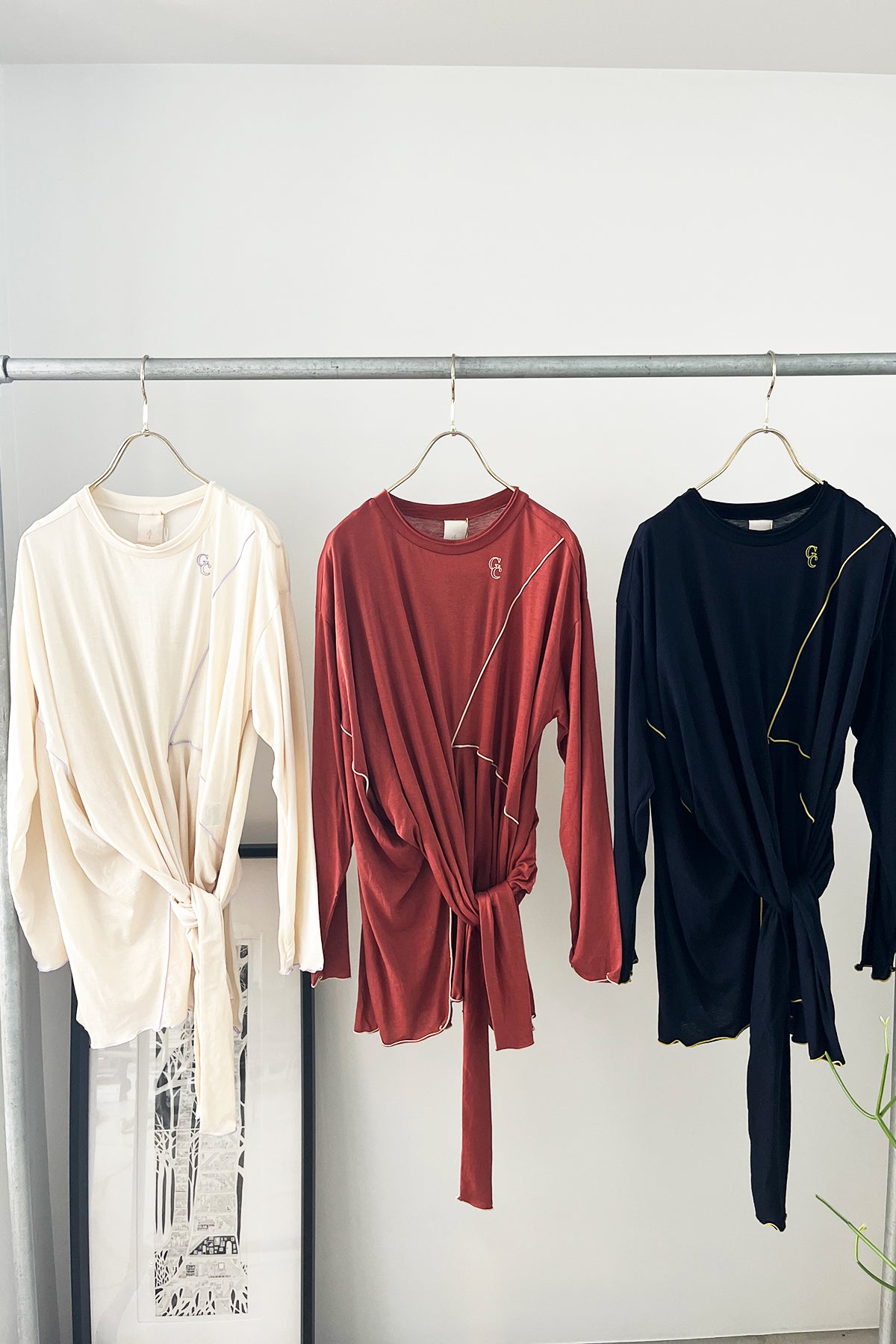 Ｓａｍｐｌｅ　ＳＡＬＥ　- tops -　70％off